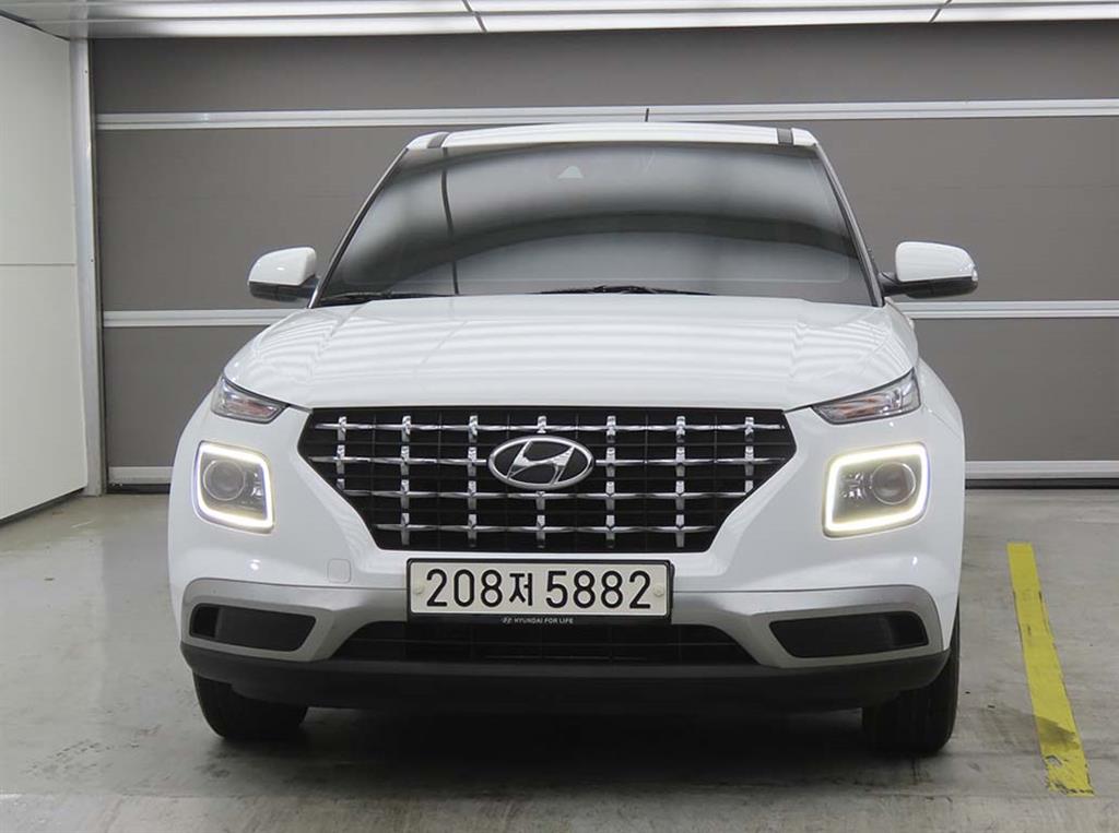 HYUNDAI Venue - Vista 2
