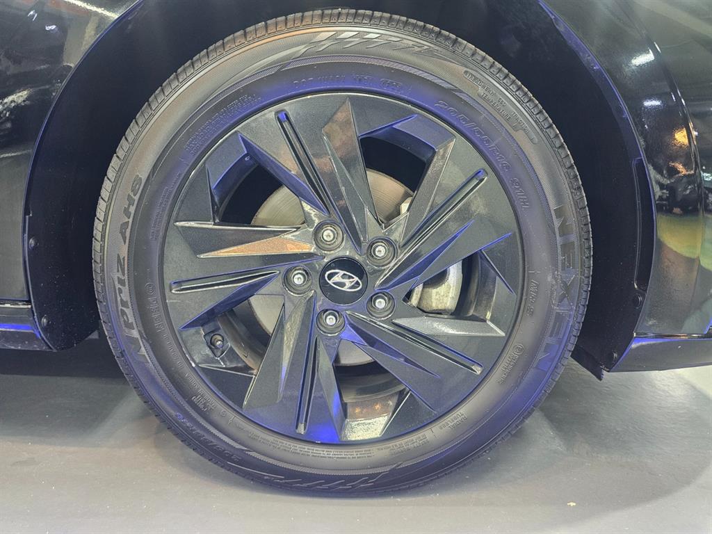 HYUNDAI Avante 2023 Negro - Importación desde Corea - HF Imports Iquique - Foto 17