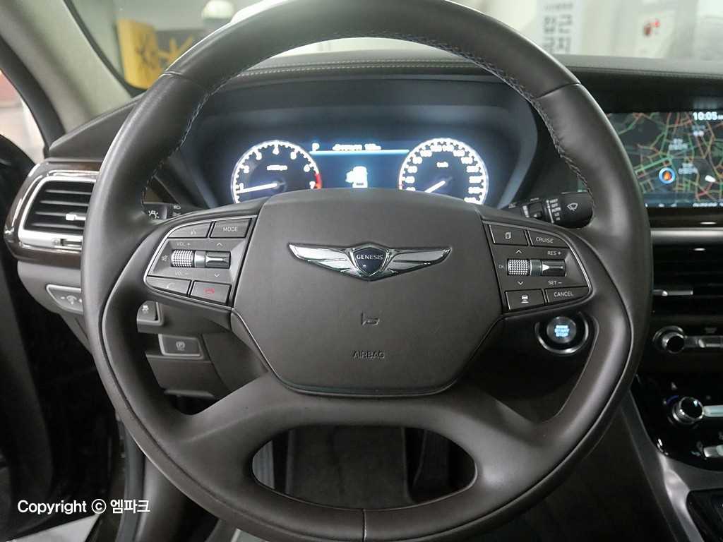 Genesis EQ900 - Vista 8