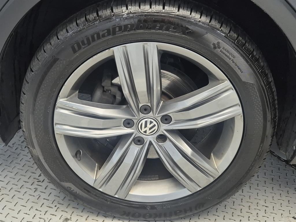 Volkswagen Tiguan 2018 Gris - Importación desde Corea - HF Imports Iquique - Foto 20