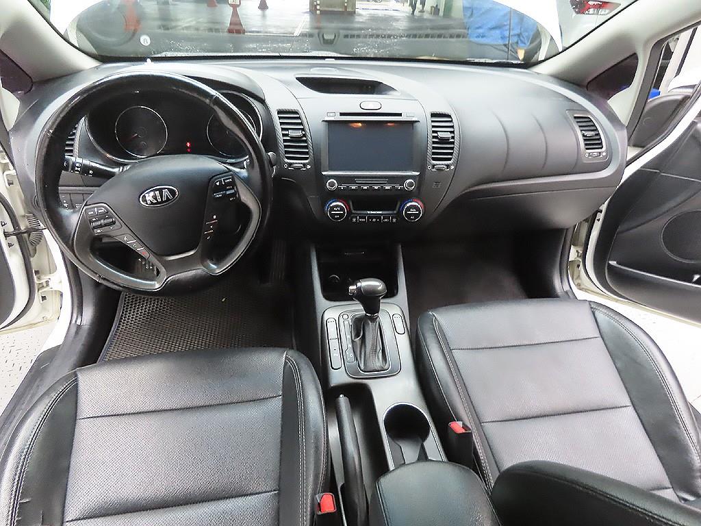 KIA K3 2013 Blanco - Importación desde Corea - HF Imports Iquique - Foto 9