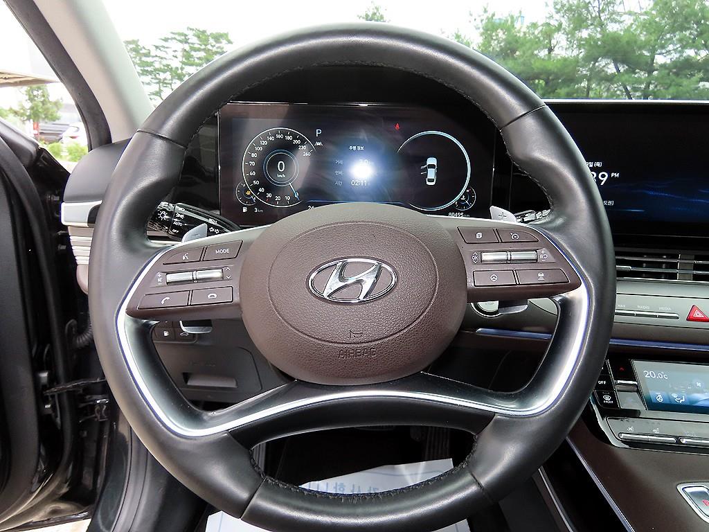 HYUNDAI Grandeur - Vista 8