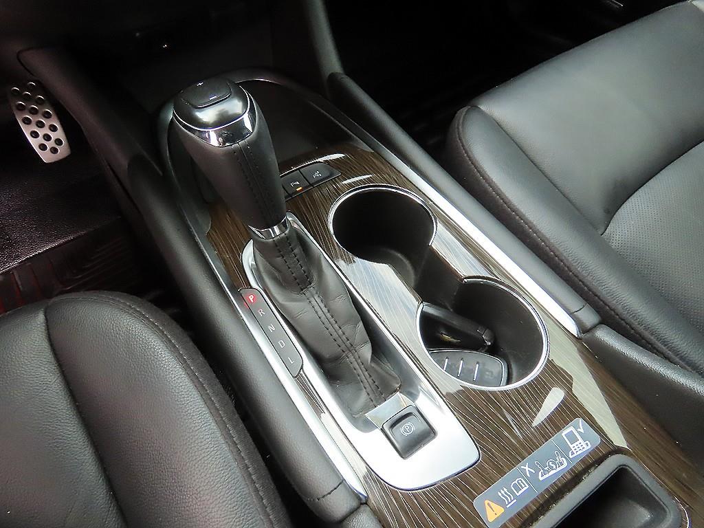 Chevrolet Malibu - Vista 10