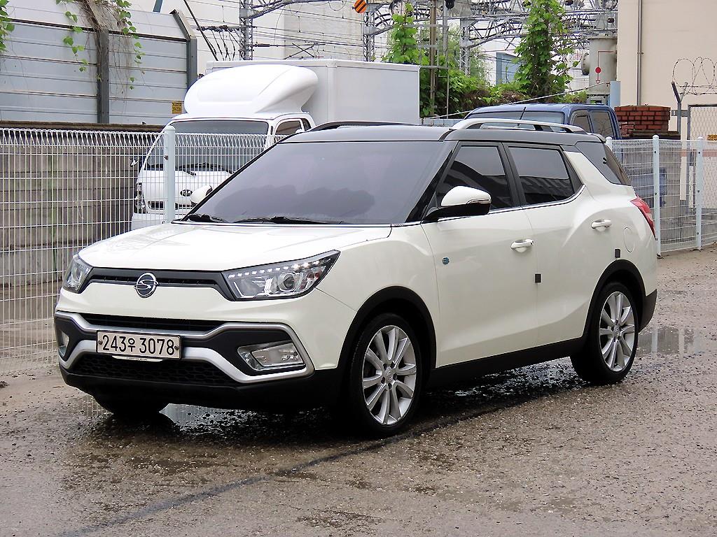 Ssangyong Tivoli - Vista 2