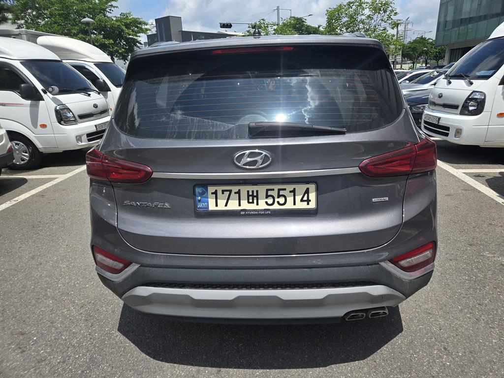 HYUNDAI Santa Fe - Vista 5
