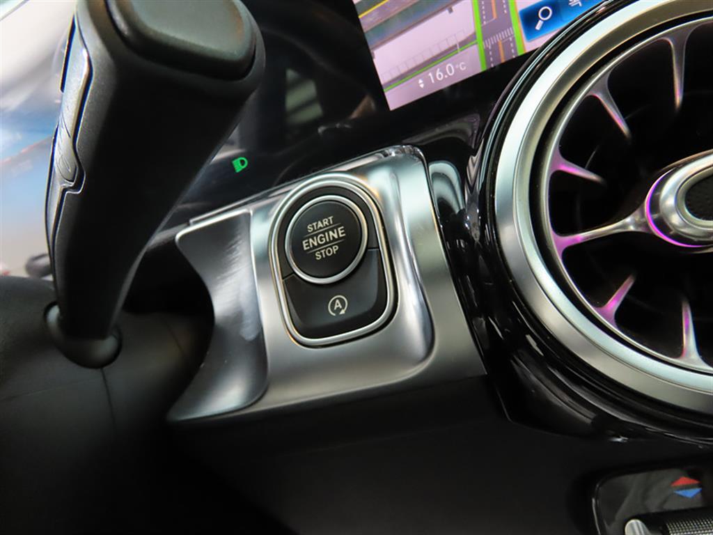 Mercedes Benz GLB Class - Vista 10
