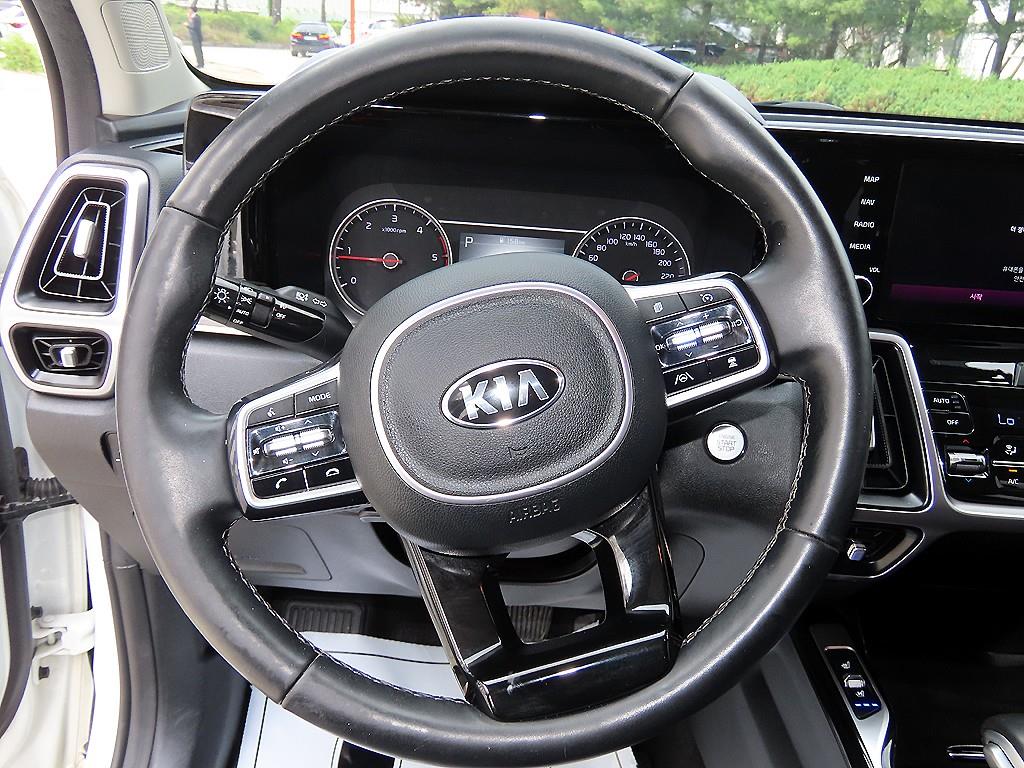 KIA Sorento - Vista 8