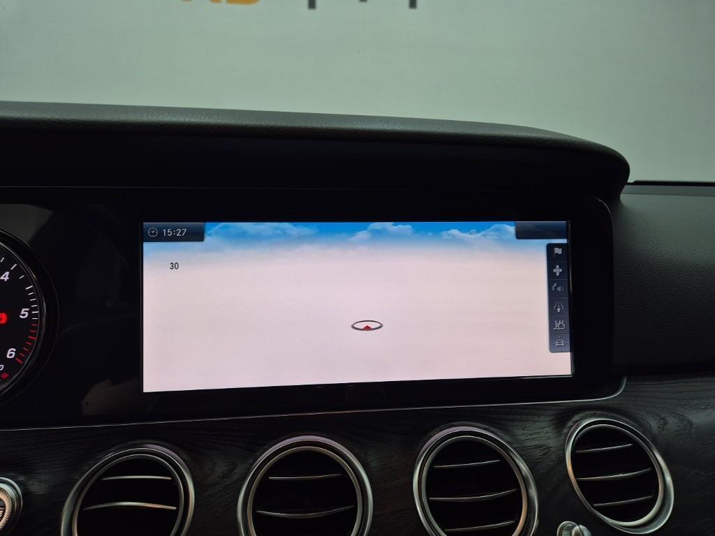 Mercedes Benz E class 2017 Negro - Importación desde Corea - HF Imports Iquique - Foto 13