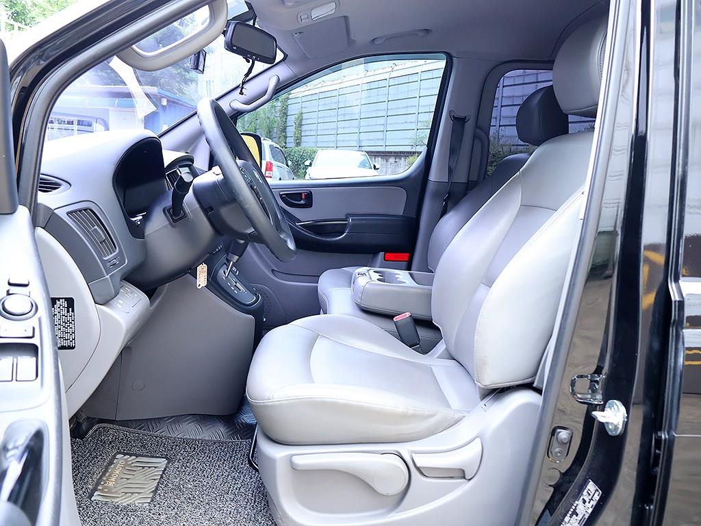 HYUNDAI Starex 2019 Negro - Importación desde Corea - HF Imports Iquique - Foto 10