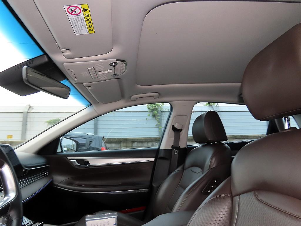 HYUNDAI Grandeur 2020 Blanco - Importación desde Corea - HF Imports Iquique - Foto 16