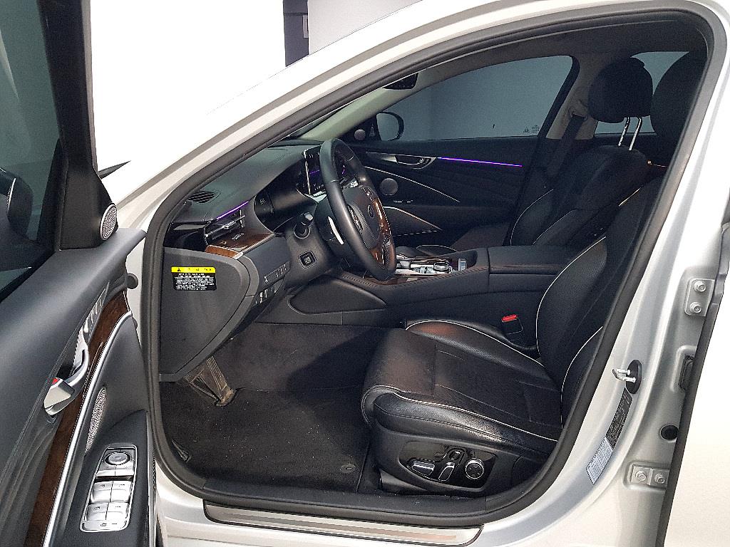 KIA K9 - Vista 8