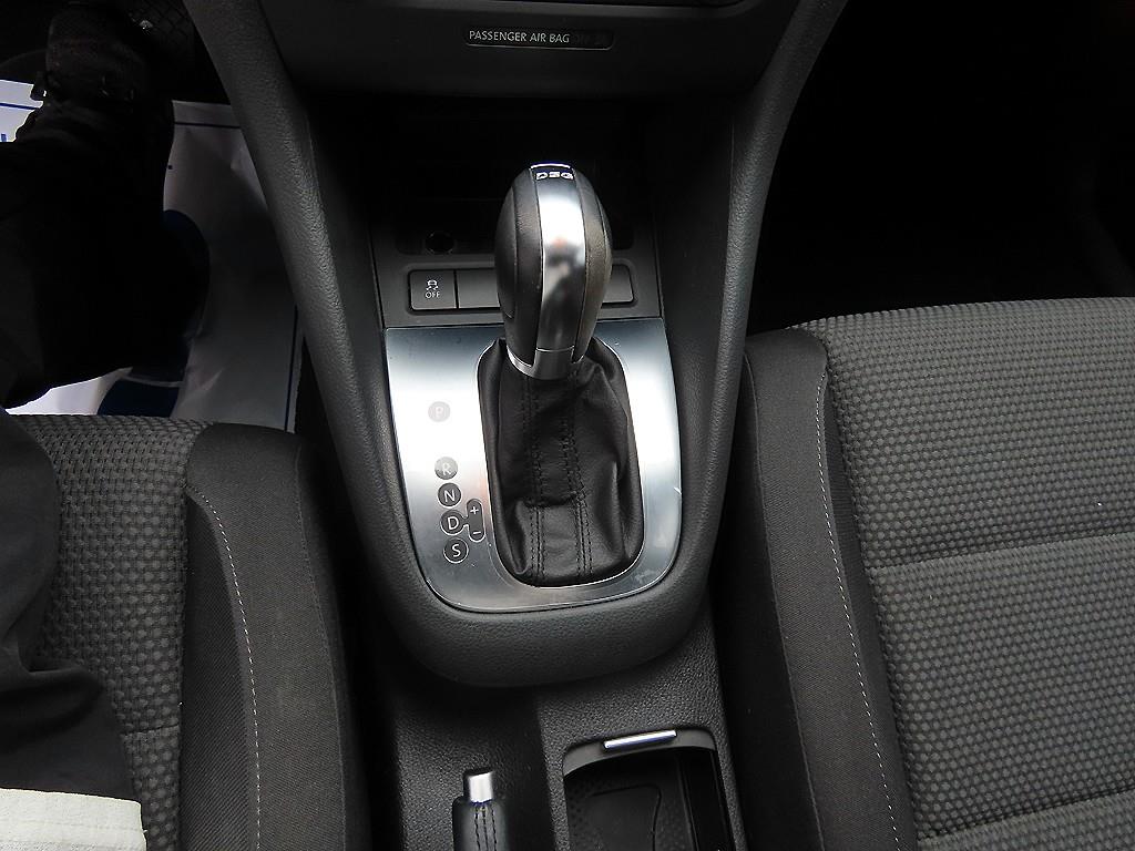 Volkswagen Golf - Vista 10