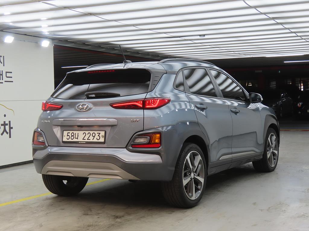 HYUNDAI Kona - Vista 4