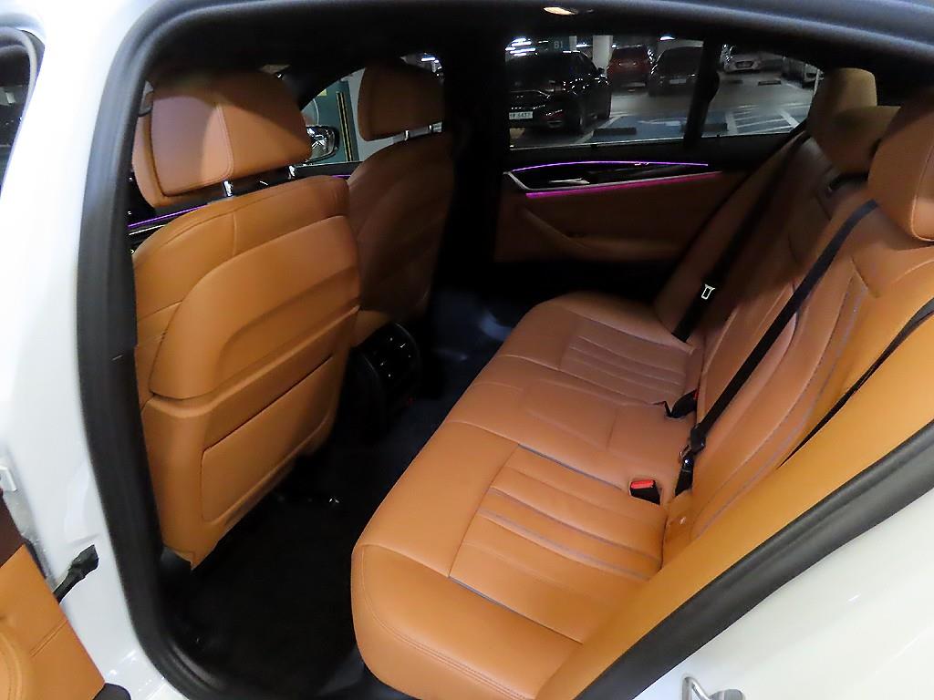 BMW 5 Series - Vista 7
