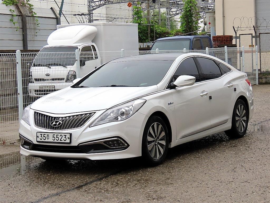 HYUNDAI Grandeur - Vista 2
