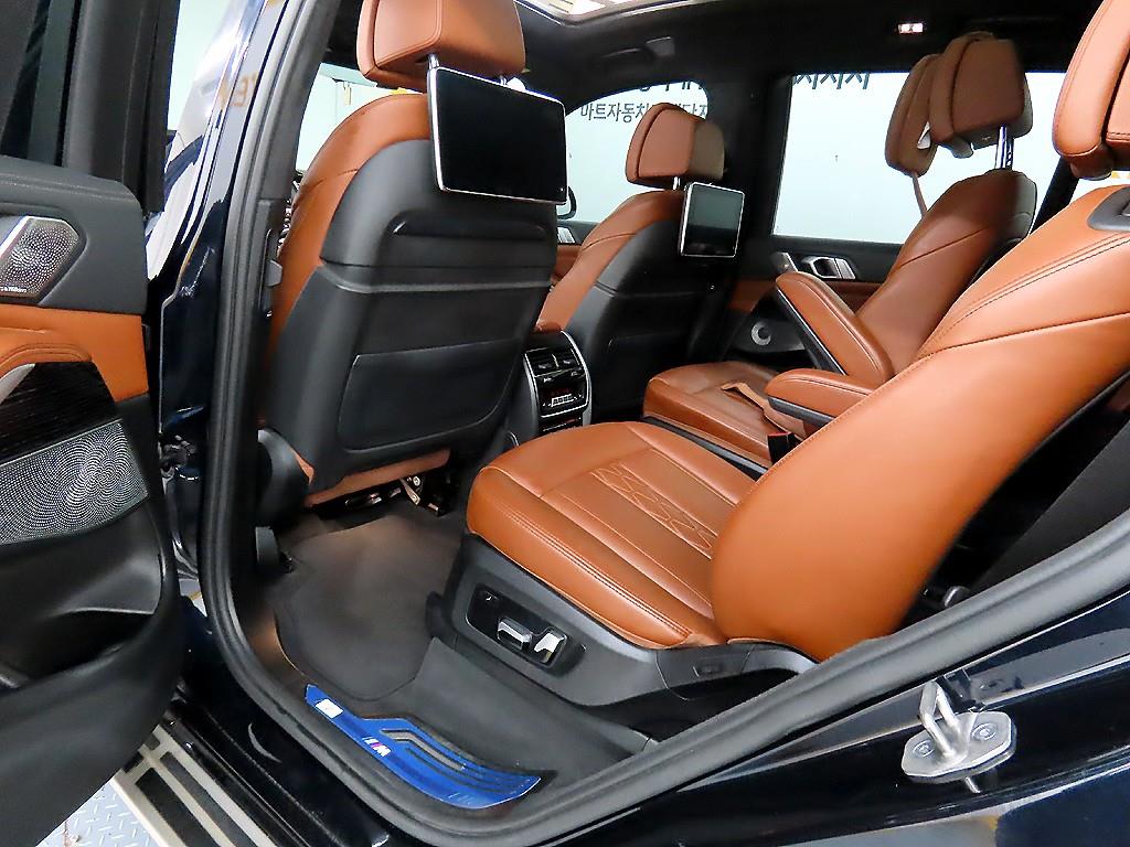 BMW X7 - Vista 6