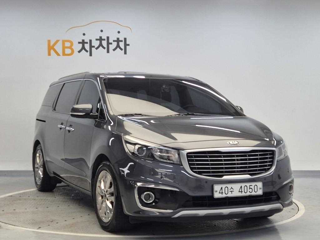 KIA Carnival - Vista 4