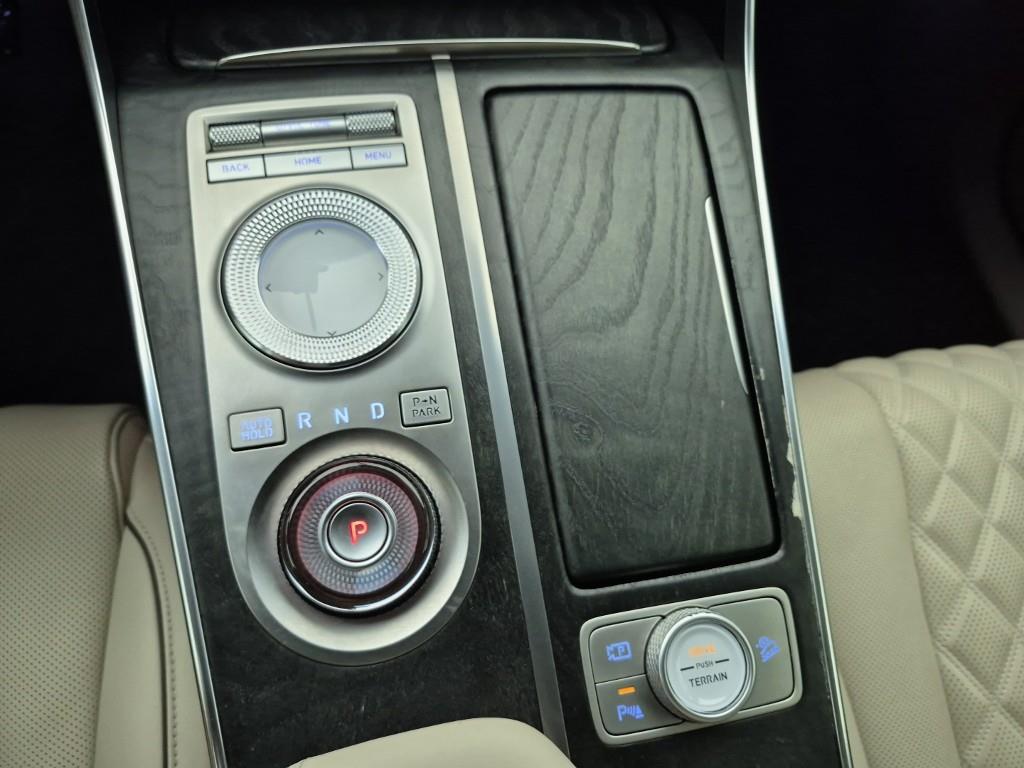 Genesis GV80 - Vista 8