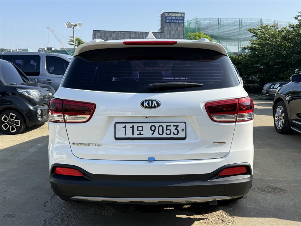 KIA Sorento - Vista 4