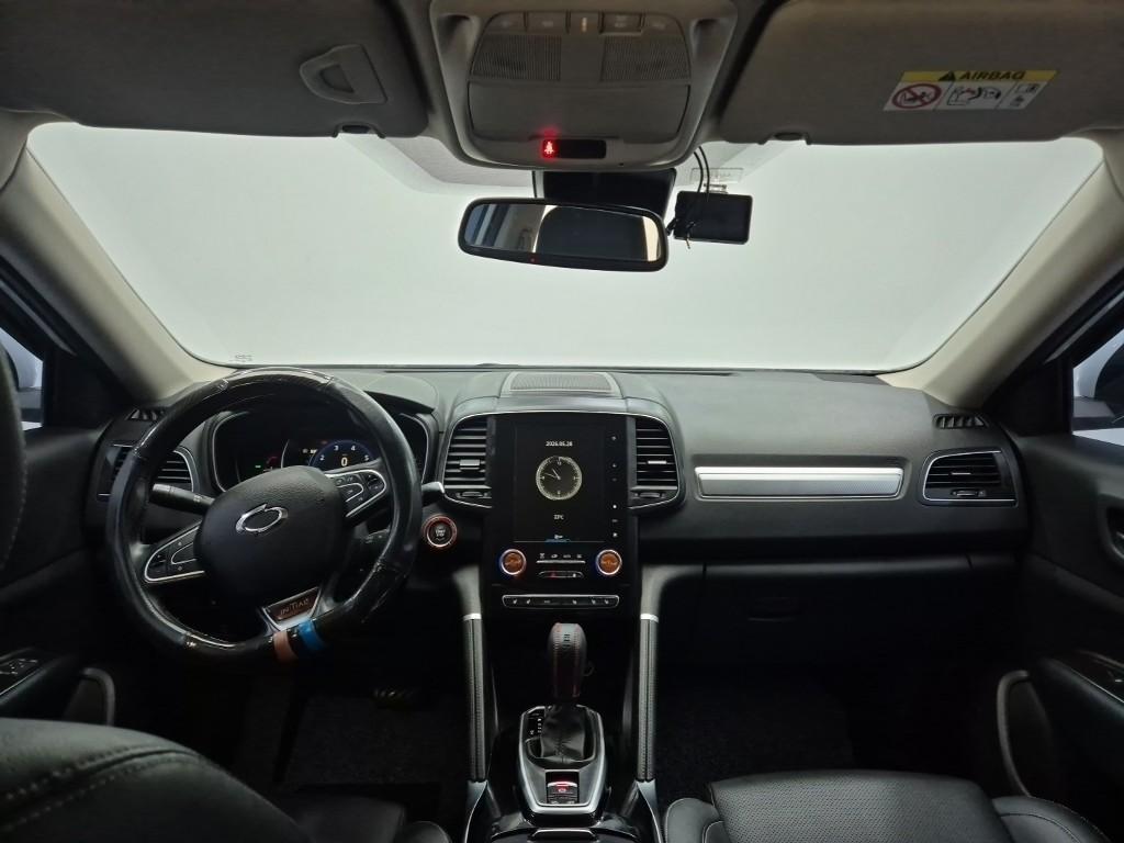SAMSUNG QM6 - Vista 9