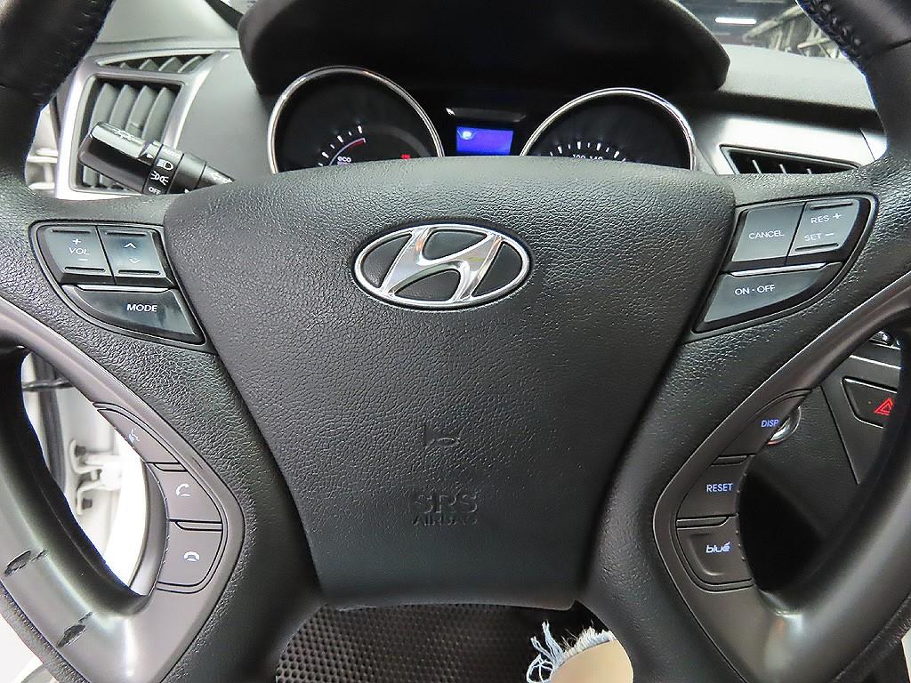 HYUNDAI Sonata 2012 Blanco - Importación desde Corea - HF Imports Iquique - Foto 13