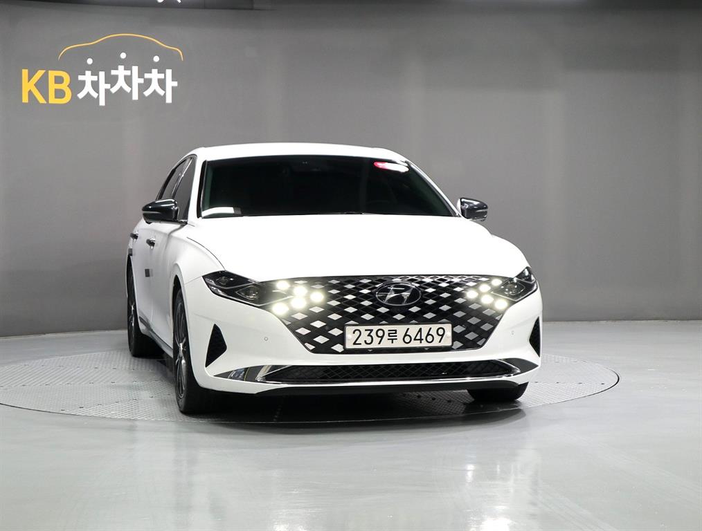 HYUNDAI Grandeur - Vista 2