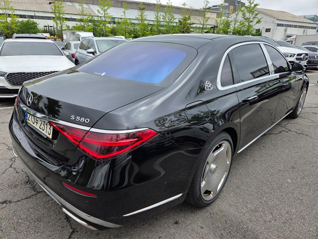Mercedes Benz S Class - Vista 5