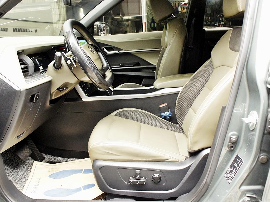 Ssangyong Torres - Vista 9