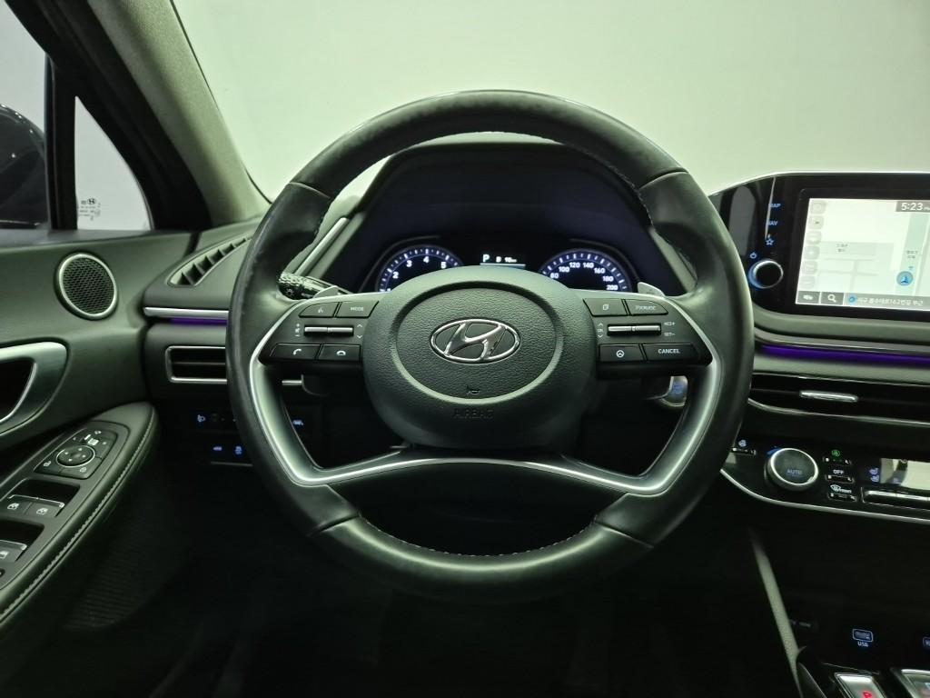 HYUNDAI Sonata - Vista 9