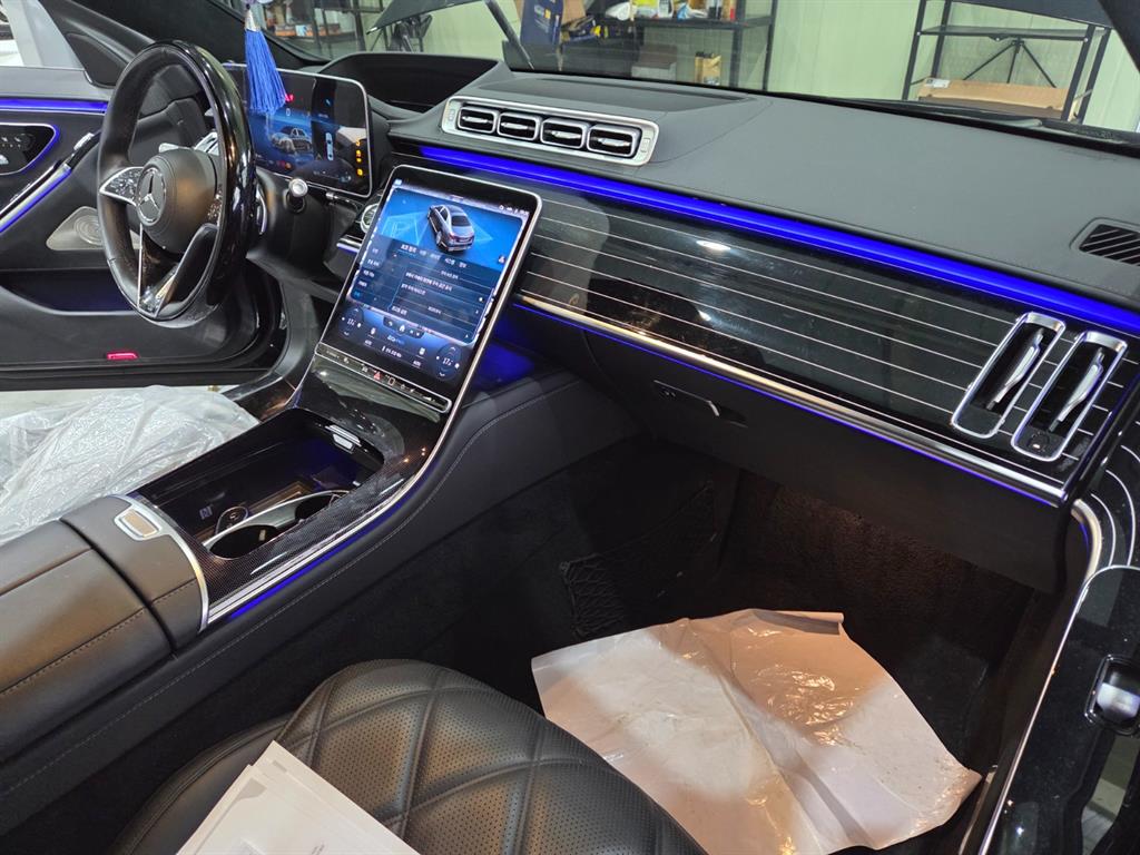 Mercedes Benz S Class - Vista 9
