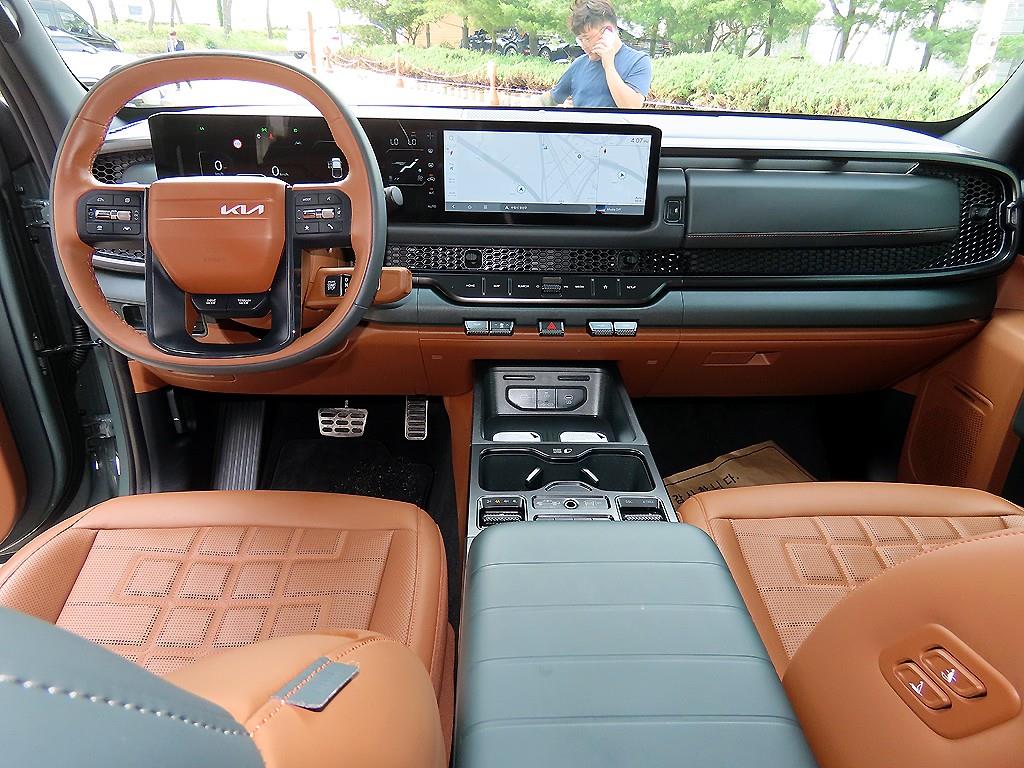 KIA Tasman - Vista 7