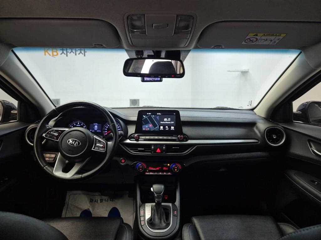 KIA K3 - Vista 7