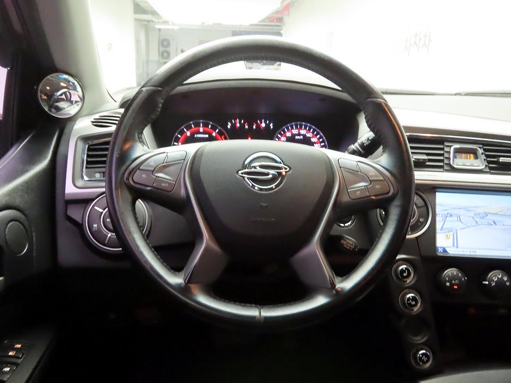 Ssangyong Korando - Vista 8
