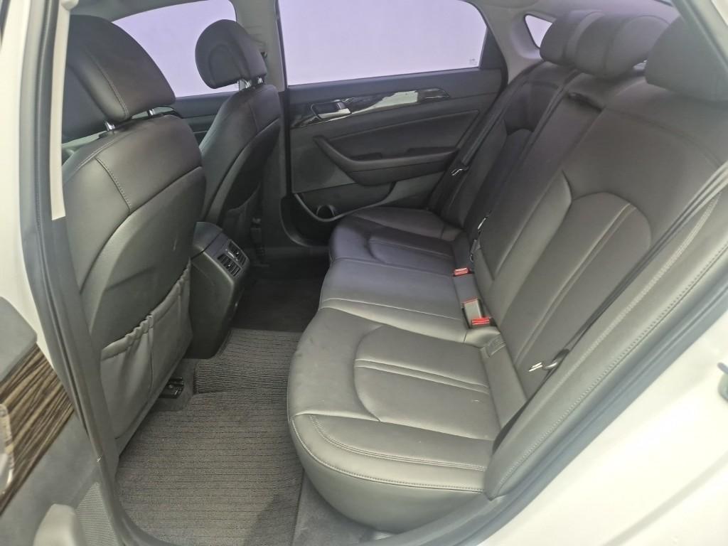 HYUNDAI Sonata - Vista 11