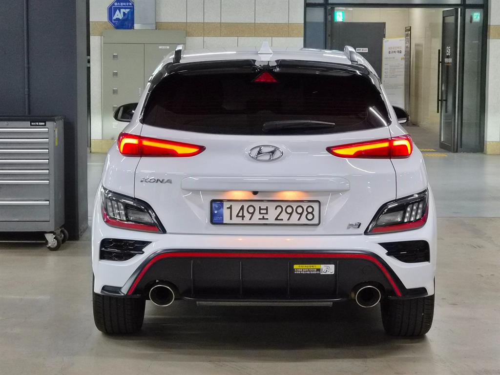 HYUNDAI Kona - Vista 4