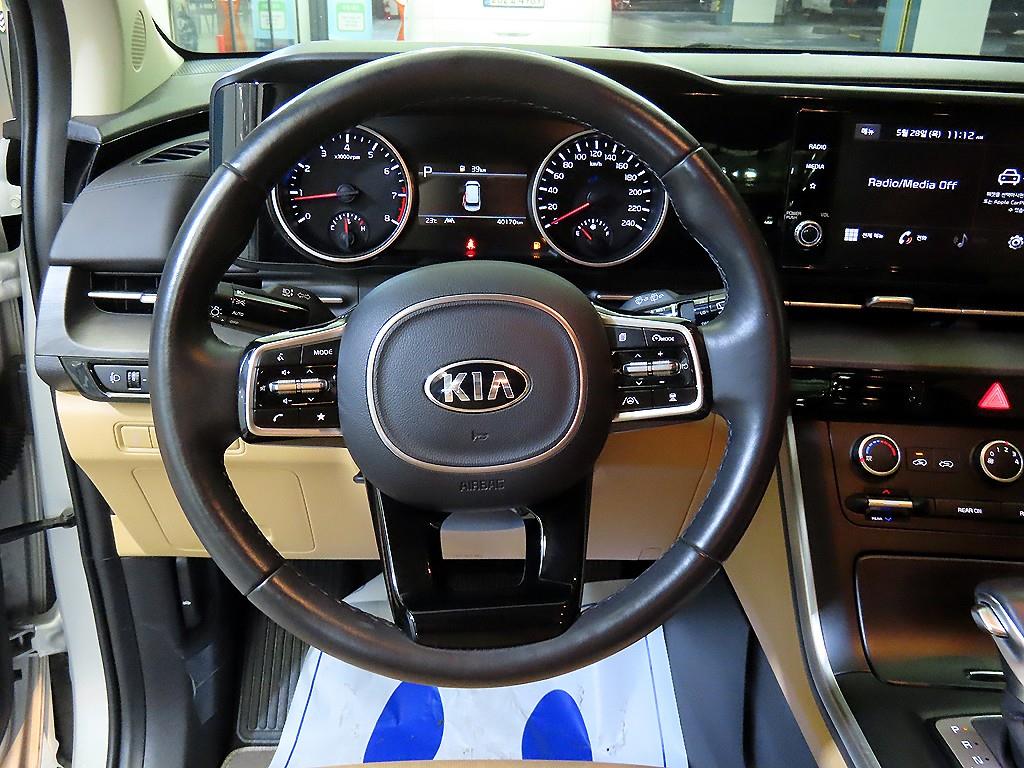 KIA Carnival - Vista 9