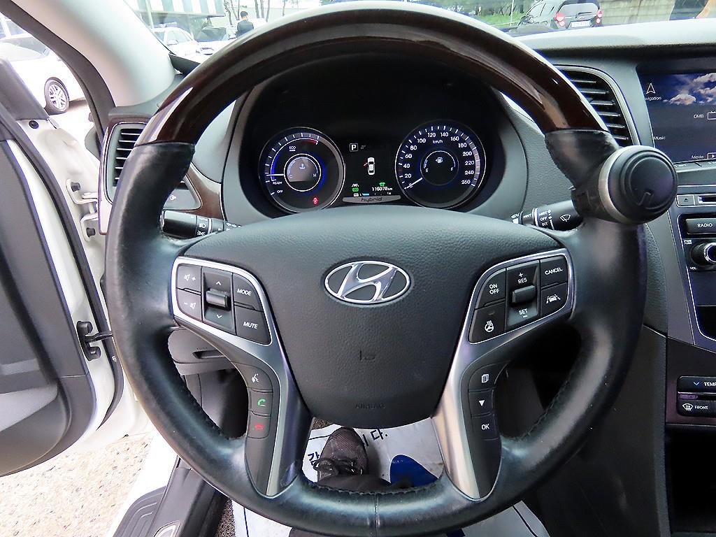 HYUNDAI Grandeur - Vista 8