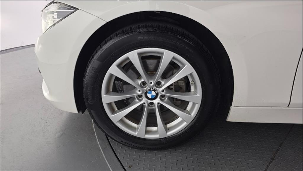 BMW 3 series - Vista 5