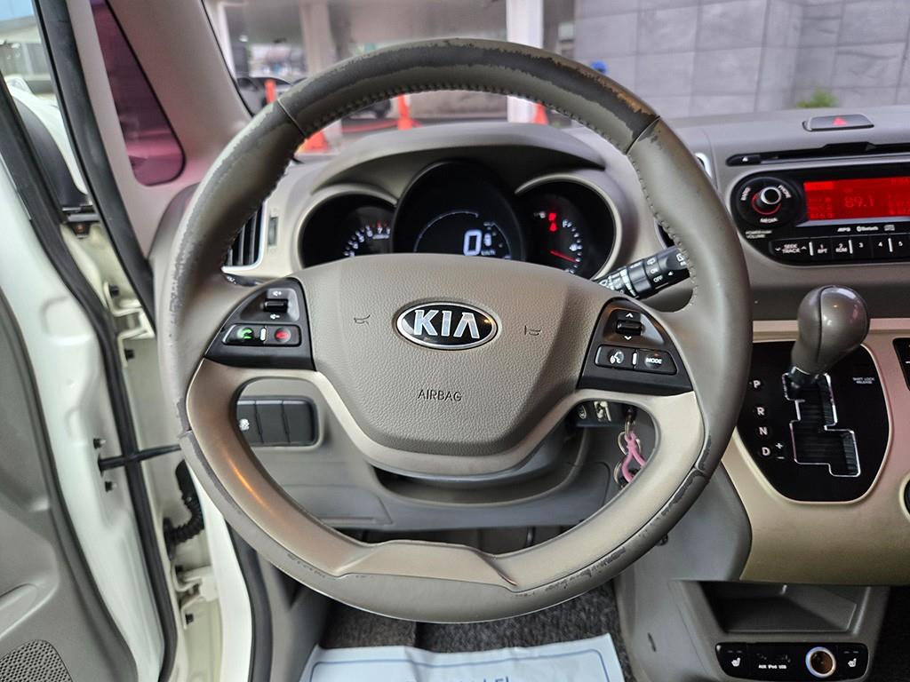 KIA Ray - Vista 8