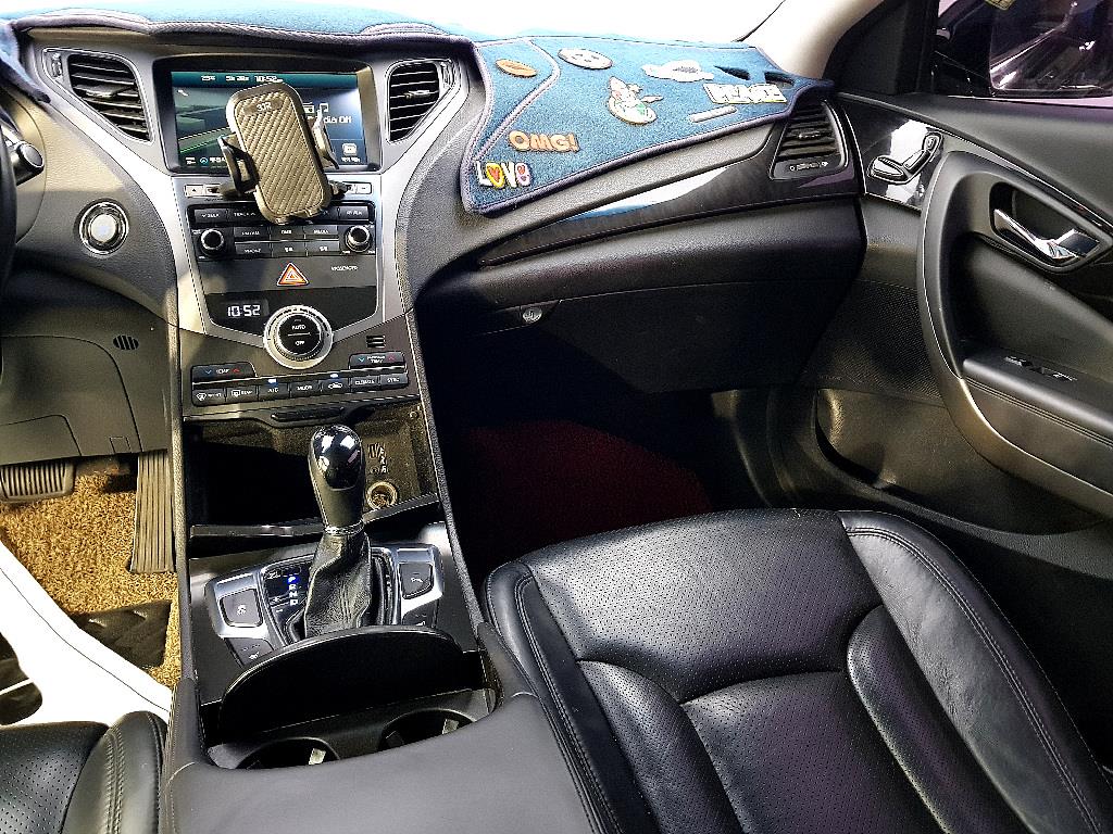 HYUNDAI Grandeur - Vista 10