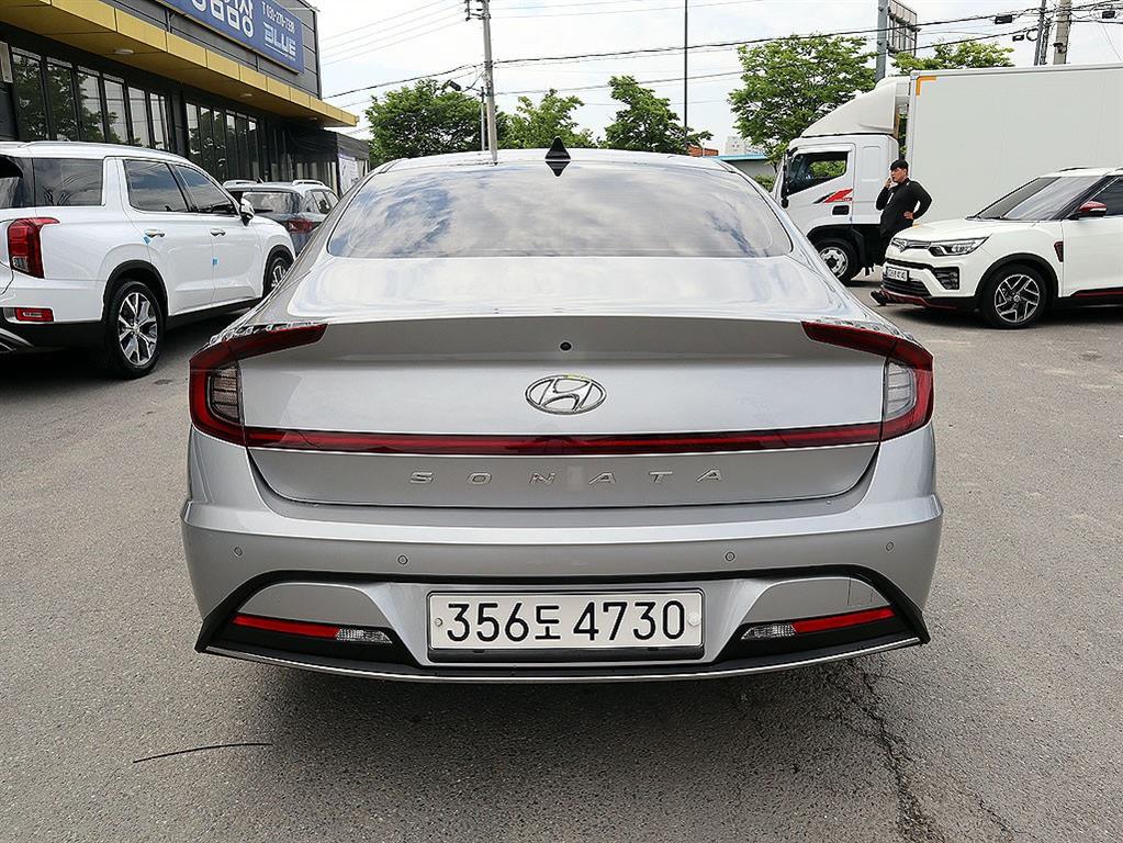 HYUNDAI Sonata - Vista 5