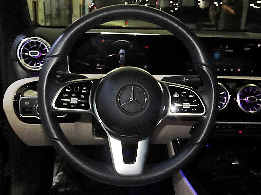 Mercedes Benz A Class - Vista 8