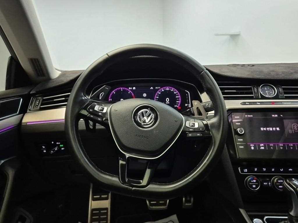 Volkswagen Arteon - Vista 9