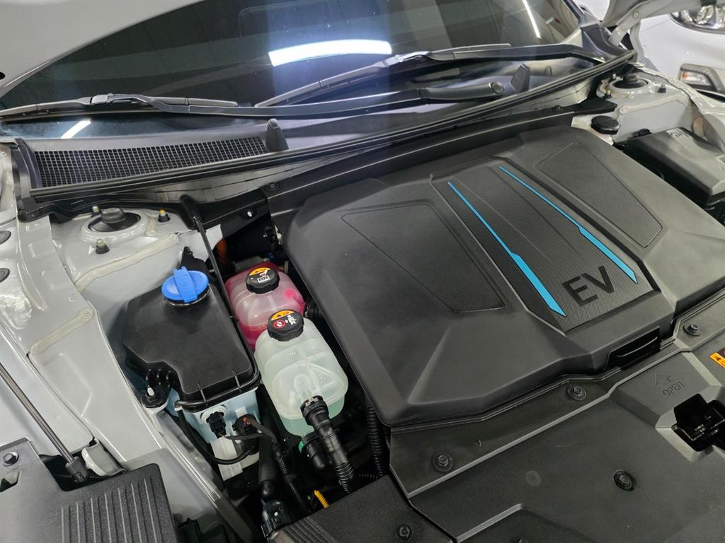 HYUNDAI Ioniq 5 2023 Gris - Importación desde Corea - HF Imports Iquique - Foto 20