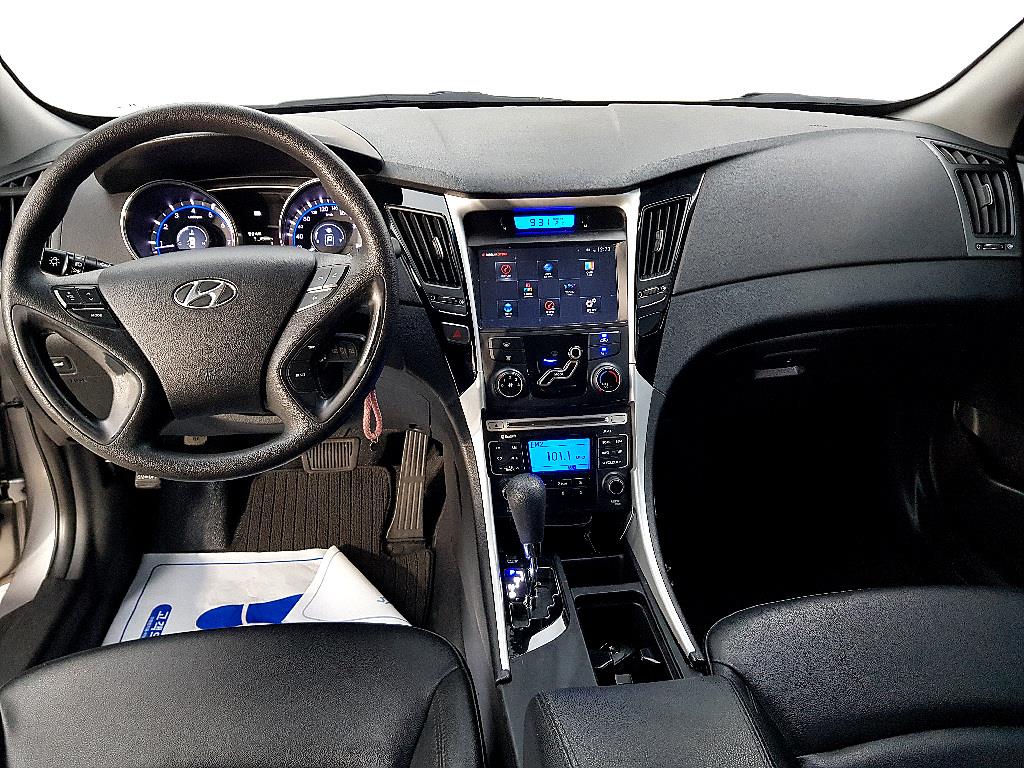 HYUNDAI Sonata - Vista 5