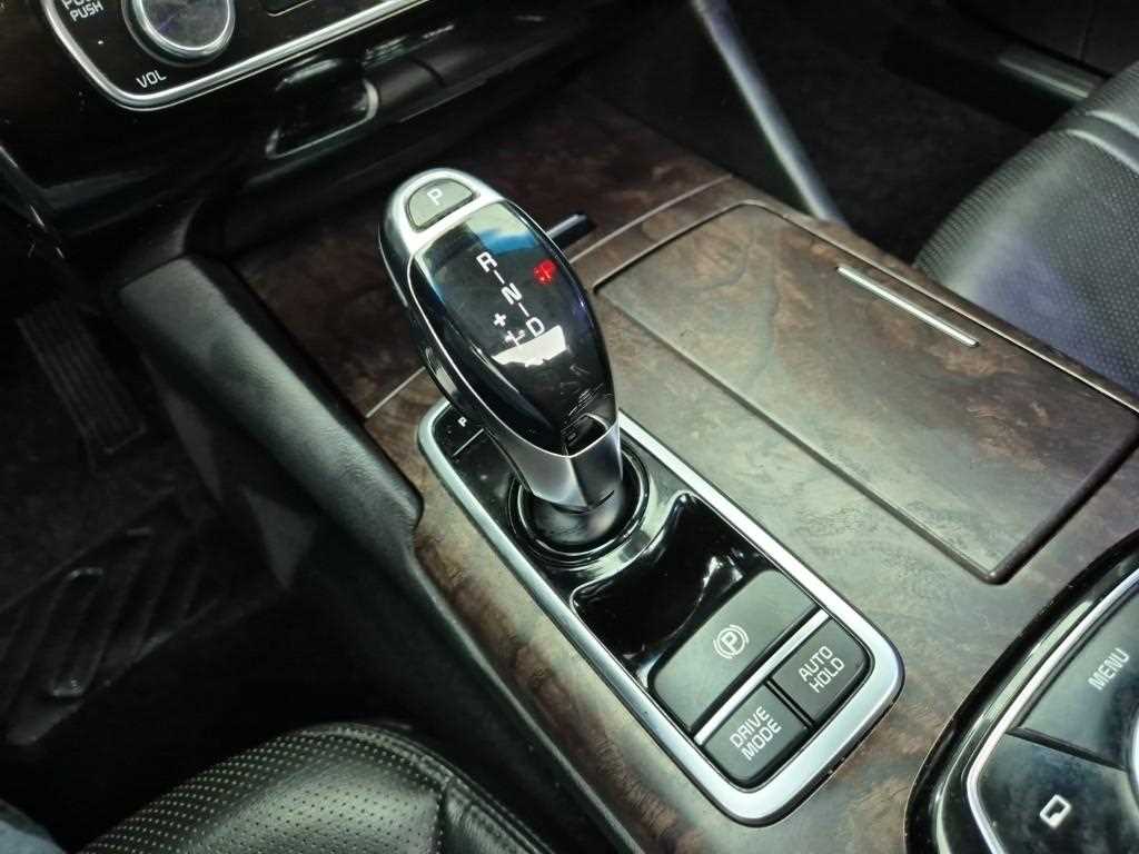 KIA K9 - Vista 8
