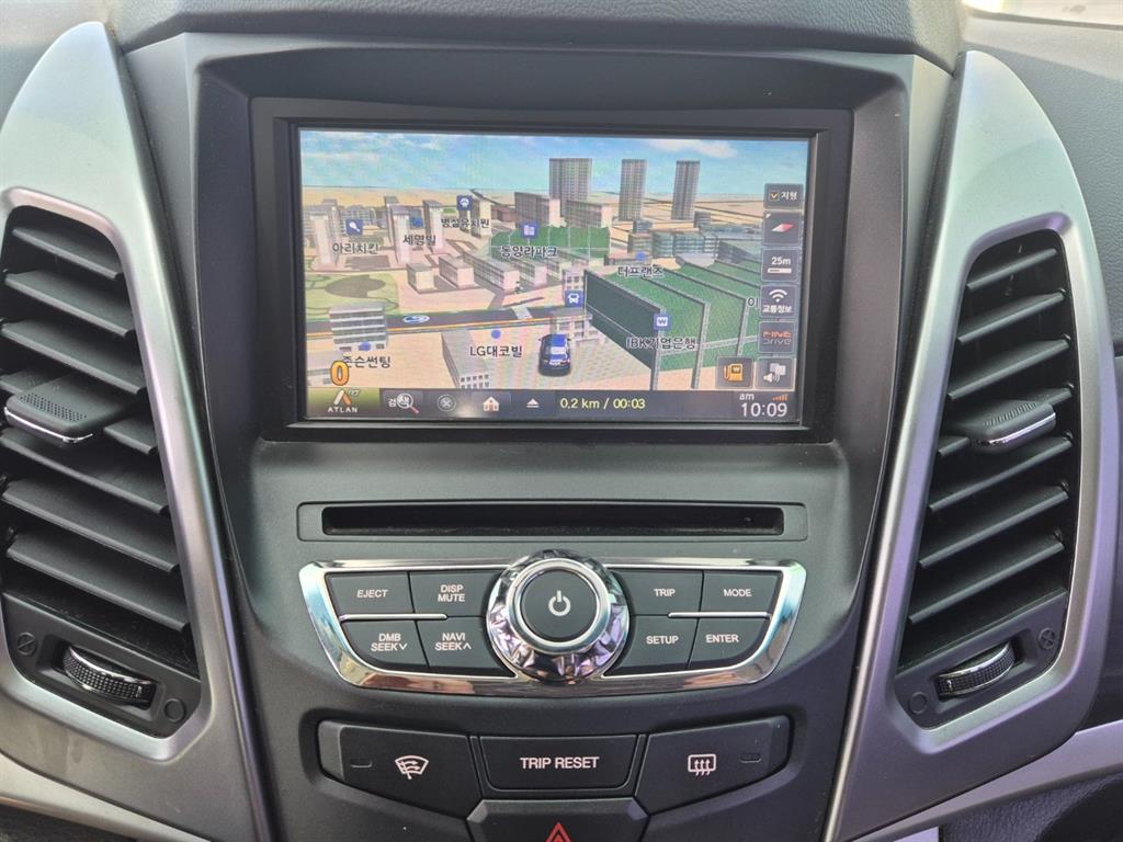 Ssangyong Korando 2015 Blanco - Importación desde Corea - HF Imports Iquique - Foto 16