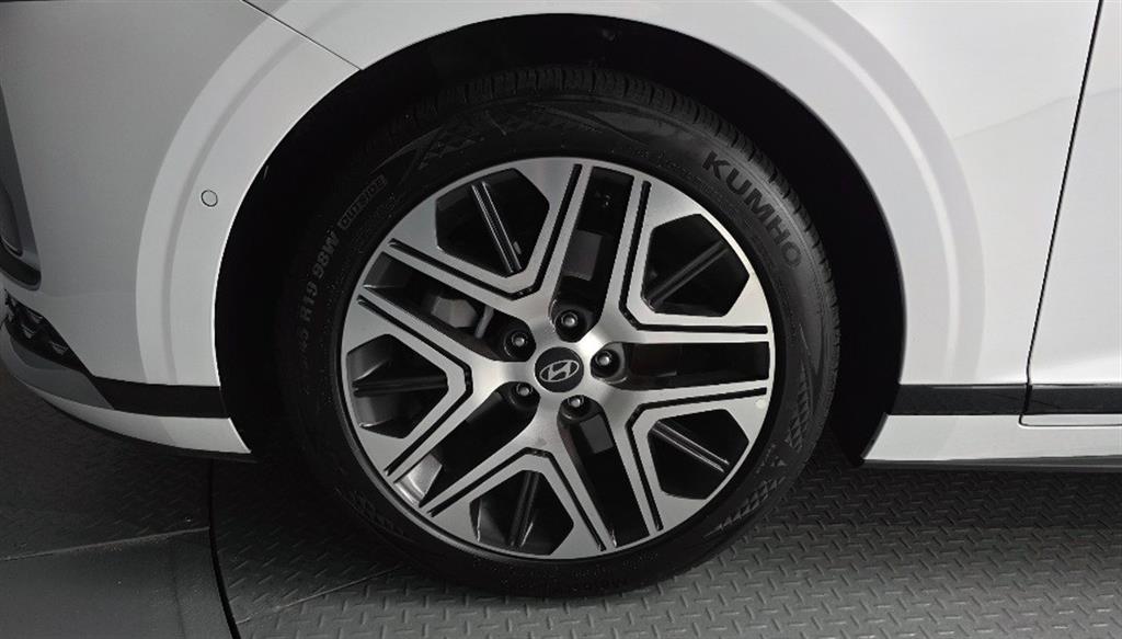 HYUNDAI Grandeur - Vista 5