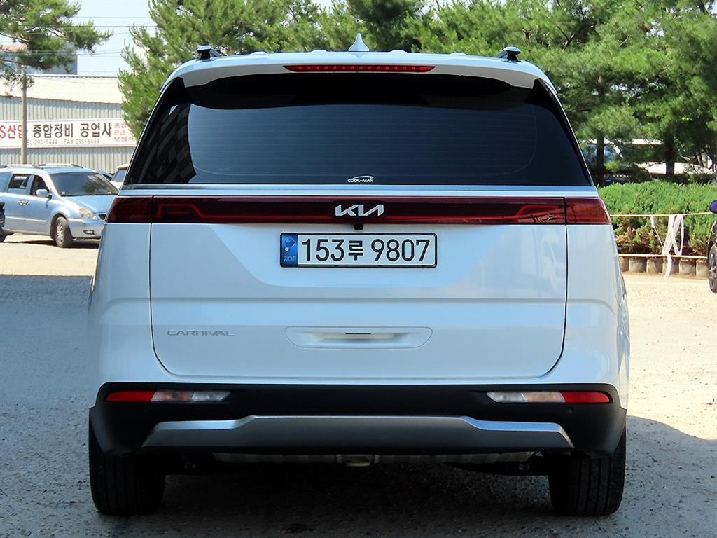 KIA Carnival - Vista 4