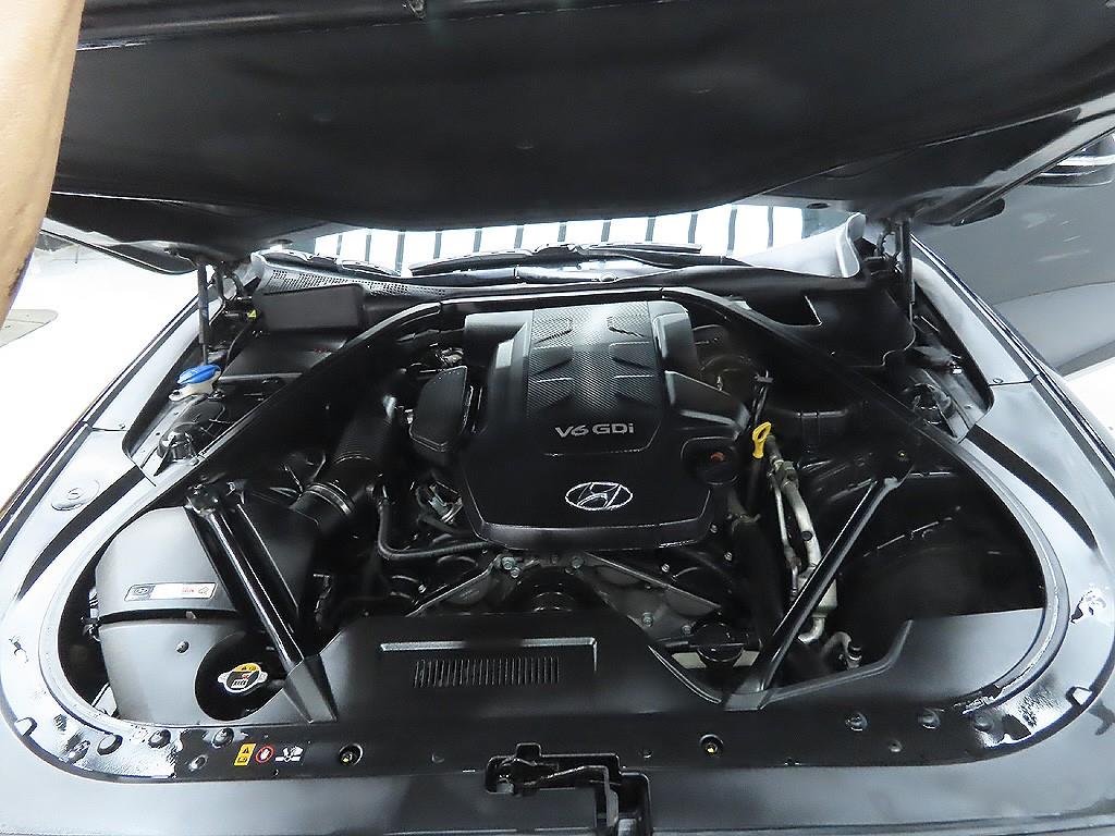 HYUNDAI Genesis 2016 Negro - Importación desde Corea - HF Imports Iquique - Foto 8